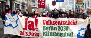 Der Volksentscheid wird von Fridays for Future unterstützt.