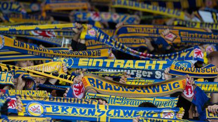 Am Sonntag kommt es zum Niedersachsen-Derby Braunschweig gegen Hannover.