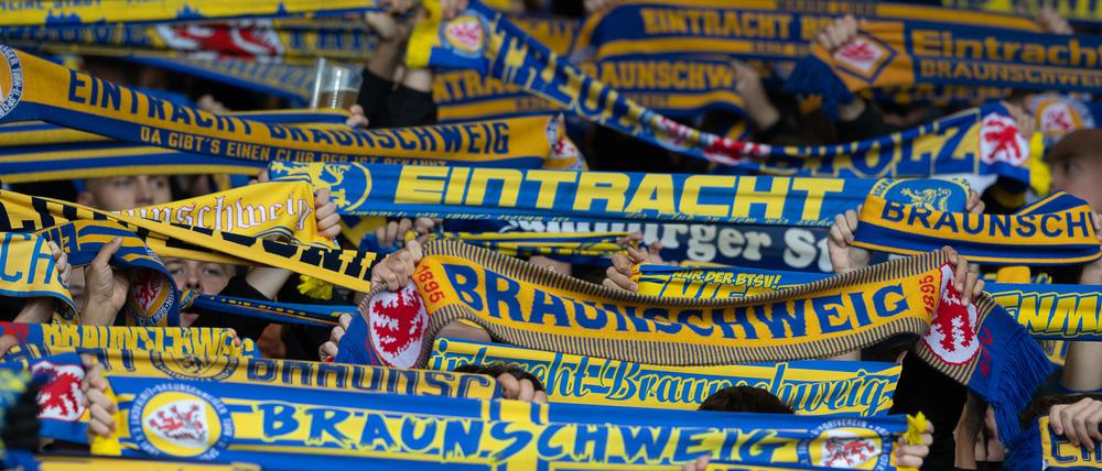 Am Sonntag kommt es zum Niedersachsen-Derby Braunschweig gegen Hannover.