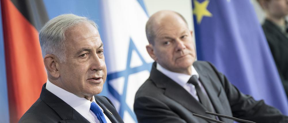 Kritik, aber kein offener Streit. Scholz ist besorgt über die Justizreform, Netanjahu verteidigt sie.