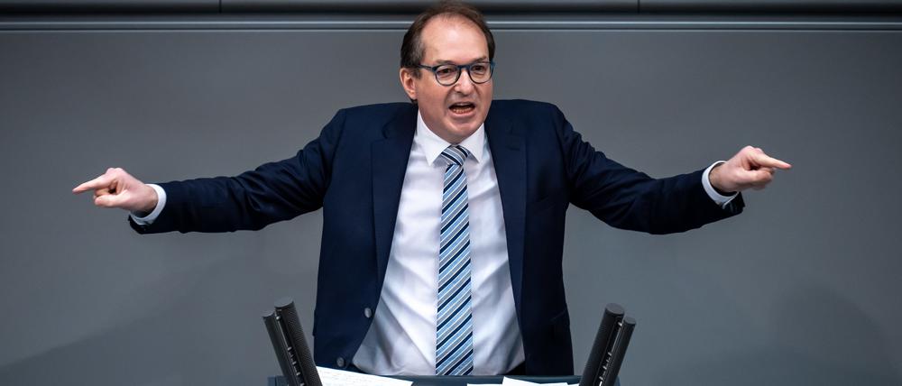 CSU-Landesgruppenchef Dobrindt bei seiner Rede im Bundestag.