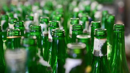 Weinflaschen im Spülzentrum: In Zukunft sollen auch 0,75-Liter-Flaschen wiederverwendet werden. 