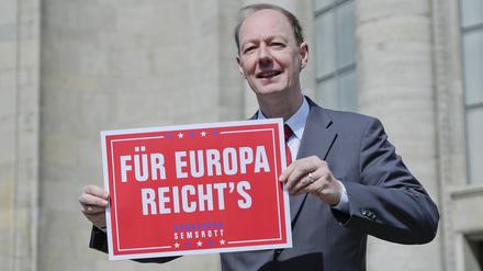 Martin Sonneborn beim Wahlkampf 2019.