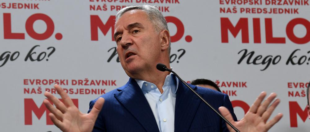 Falls Montenegros derzeitiger Präsident Milo Djukanovic bei einer Abwahl seine Immunität verliert, stehen ihm ungemütliche Zeiten bevor.