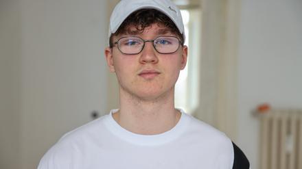 Justin B., lernt Maler und Lackierer bei der Knospe Malereibetrieb GmbH.