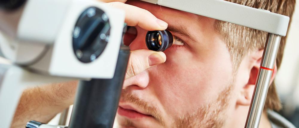 Manche Augenuntersuchungen bieten Ärzte als Selbstzahlerleistung an. 