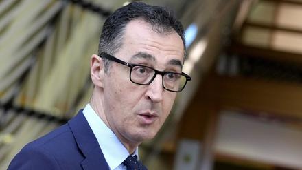 Bundesagrarminister Özdemir vor einem EU-Ministertreffen.