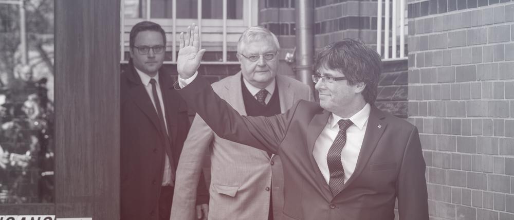 Kataloniens geflohener Präsident Carles Puigdemont verlässt die JVA Neumünster im April 2018.
