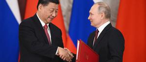 Wladimir Putin, Präsident von Russland,  und Chinas Präsident Xi Jinping im März 2023 in Moskau. 