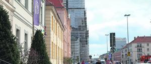 Der Turm der Garnisonkirche in der Breiten Straße ist schon jetzt weithin sichtbar.