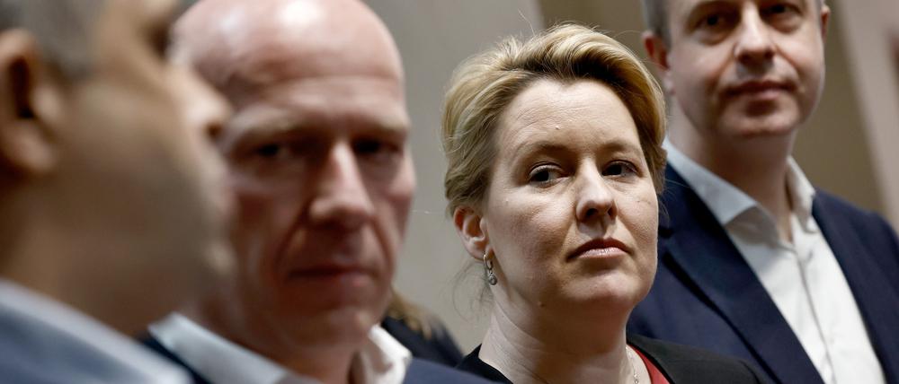 Haben Redebedarf: Berlins CDU-Chef Kai Wegner und Franziska Giffey (SPD). 