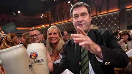 CSU-Chef Markus Söder in einem Bierzelt (Symbolbild).