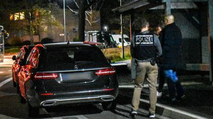 Nach der Entführung eines 46-jährigen Mannes aus Schwäbisch Hall sind im Bundesland Brandenburg vier Verdächtige durch Spezialeinsatzkräfte der Polizei festgenommen worden.