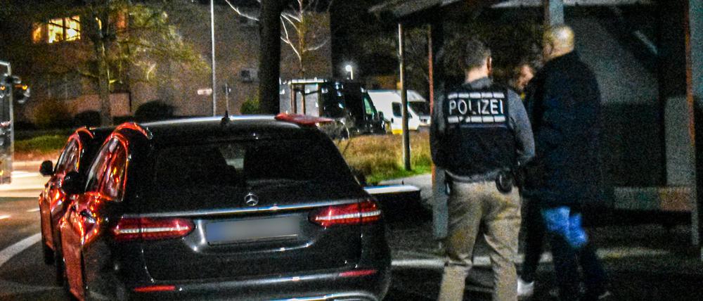 Nach der Entführung eines 46-jährigen Mannes aus Schwäbisch Hall sind im Bundesland Brandenburg vier Verdächtige durch Spezialeinsatzkräfte der Polizei festgenommen worden.