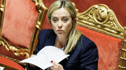 Giorgia Meloni, Ministerpräsidentin von Italien, in einer Parlamentssitzung.