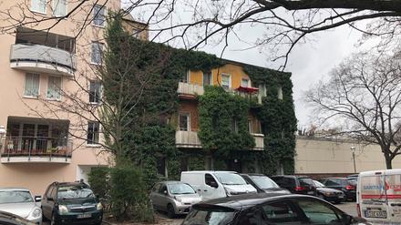 Statt das Vorderhaus der Jagowstraße 35 abzureißen und neuzubauen, könnte auch einfach aufgestockt werden, fordert Bezirksstadtrat Ephraim Gothe. 