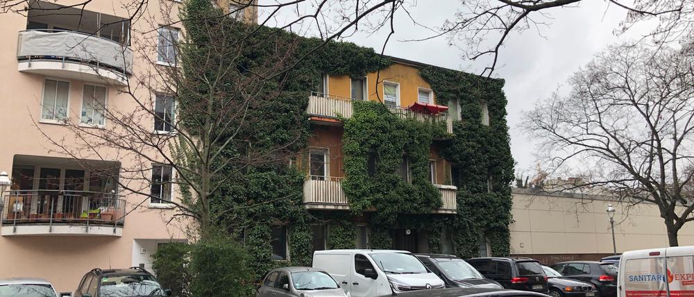Statt das Vorderhaus der Jagowstraße 35 abzureißen und neuzubauen, könnte auch einfach aufgestockt werden, fordert Bezirksstadtrat Ephraim Gothe.
