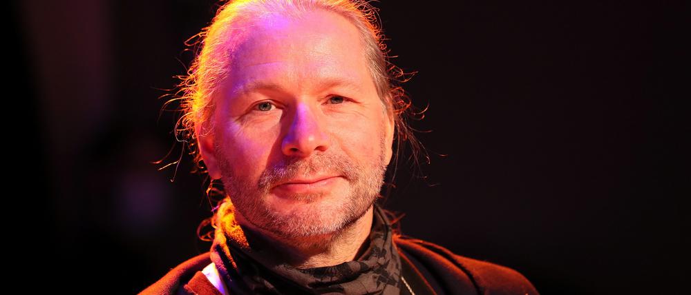 Michael Boden alias Bodenski ist Gitarrist, Textschreiber und Gründungsmitglied der Potsdamer Band Subway to Sally.