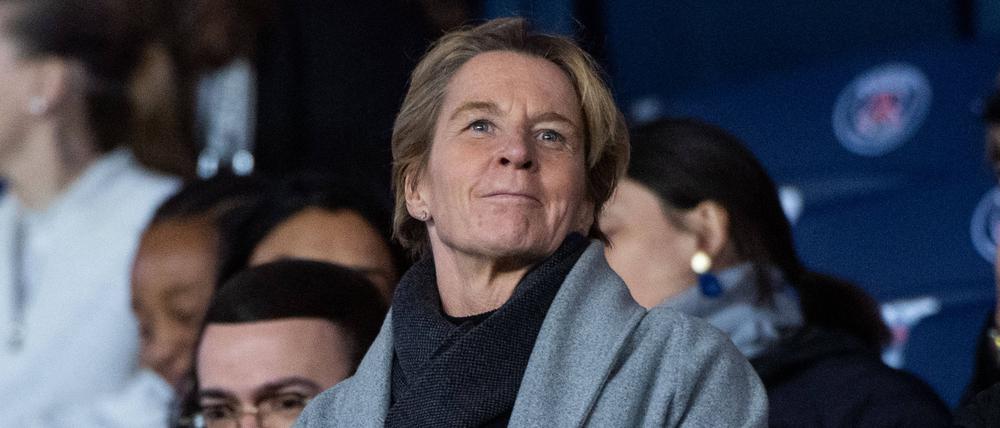 Bundestrainerin Martina Voss-Tecklenburg würde sich über eine WM mit Spielen in Deutschland freuen.