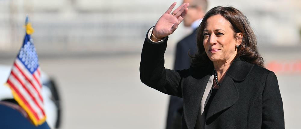 US-Vizepräsidentin Kamala Harris buhlt in Afrika auch um ihre eigene Zukunft.