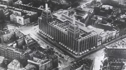 Dieses Kaufhaus zu rekonstruieren sei der Traum der Berliner Kaufmannschaft, sagt Niels Busch-Petersen, Hauptgeschäftsführer des Handelsverbandes Berlin-Brandenburg.