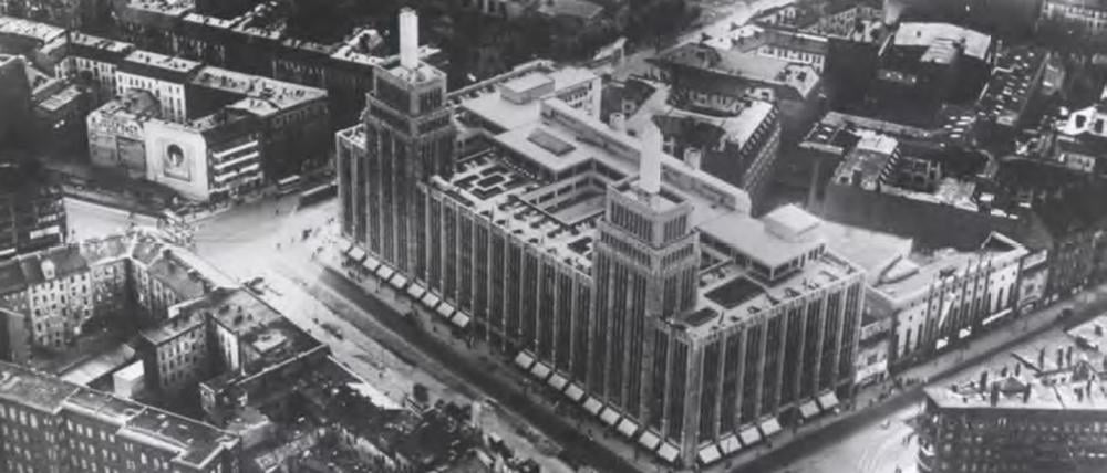 Dieses Kaufhaus zu rekonstruieren sei der Traum der Berliner Kaufmannschaft, sagt Niels Busch-Petersen, Hauptgeschäftsführer des Handelsverbandes Berlin-Brandenburg.