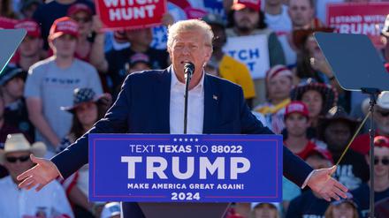 Der frühere US-Präsident Donald Trump in Waco.