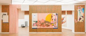 Blick in die Ausstellung „Collapsed Time“ von Christina Quarles im Hamburger Bahnhof.