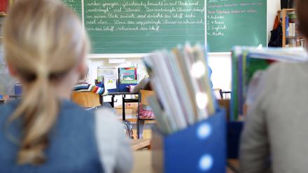 In mehreren Bundesländern müssen die Schülerinnen und Schüler am Montag nicht zum Unterricht. 