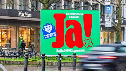 Ein Plakat der Initiative „Berlin 2030 Klimaneutral“.
