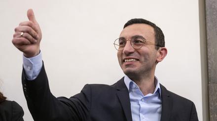  Mike Josef (SPD) kommt nach dem Gewinn der Stichwahl zum Frankfurter Oberbürgermeister in den Römer.