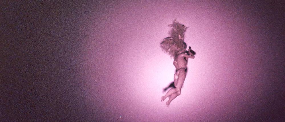 Szene aus dem bedrückenden Horrorfilm „Skinamarink“