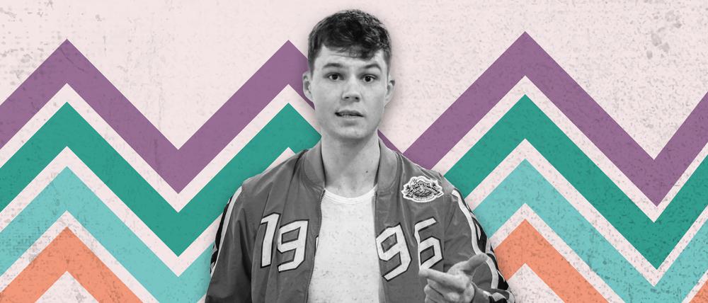 Man kennt ihn, obwohl er zu den Jüngsten im Berliner Comedy-Underground zählt: Ivan Thieme. Nun präsentiert er mit „Fühl ich“ sein erstes, abendfüllendes Solo.