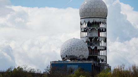 Der Turm der ehemaligen Abhörstation auf dem Teufelsberg, auch ein Fall für den Denkmalschutz.