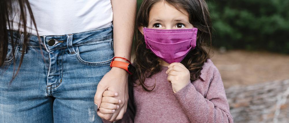 Fünfjährige sind mit dem Maskentragen nicht vertraut.