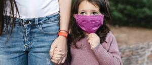 Fünfjährige sind mit dem Maskentragen nicht vertraut.