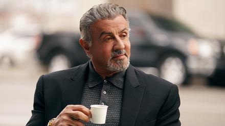 Sylvester Stallone als Dwight „The General“ Manfredi in einer Szene aus der Serie „Tulsa King“.