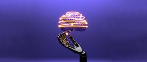 Gehirn_ai-cloud-konzept-mit-roboterarm.jpg