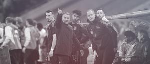 Fußball: Länderspiele, Deutschland - Belgien, RheinEnergieStadion. Bundestrainer Hansi Flick gibt am Spielfeldrand Anweisungen.