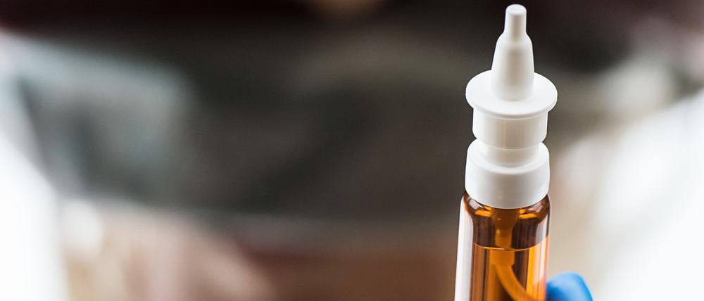 Nasensprays sind ein beliebtes Mittel bei Erkältungen.