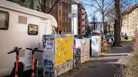 Wohnmobile in der Vinetastraße in Pankow.