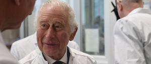 König Charles III. und Dietmar Woidke besuchen am zweiten Tag der royalen Deutschlandreise das Ökodorf Brodowin. 