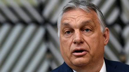 FILE PHOTO: Hungary's Prime Minister Viktor Orban addresses the media as he arrives on the first day of the European Union summit at The European Council Building in Brussels, Belgium June 24, 2021. John Thys/Pool via REUTERS/File Photo