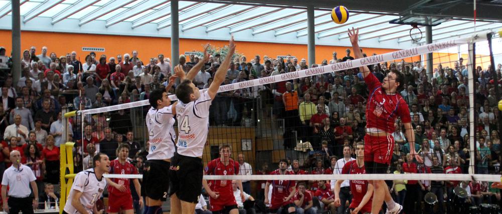 Das fünfte Entscheidungsspiel zwischen Haching und Berlin im Kampf um die Meisterschaft 2012.