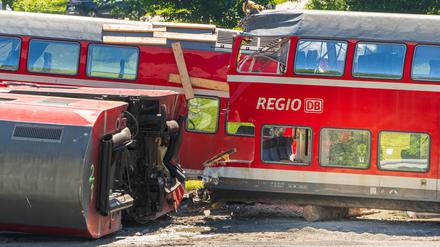 Waggons des verunfallten Regionalzuges im Sommer 2022.