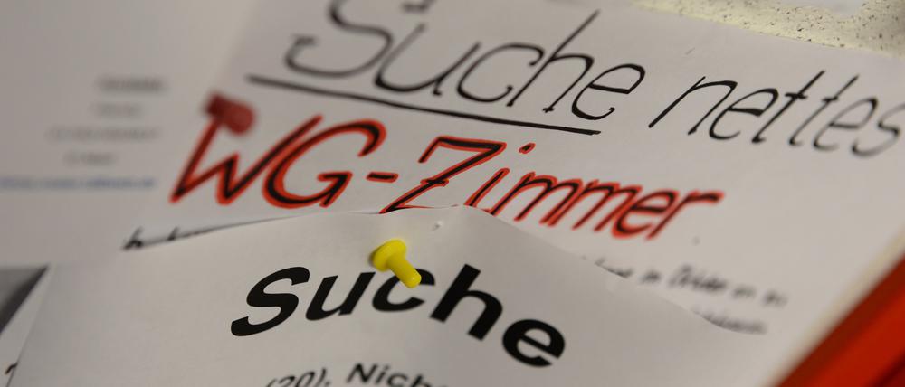 Zum Themendienst-Bericht von Evelyn Steinbach vom 31. Juli 2017: Die Zimmersuche fürs Studium kann Nerven kosten. Viele WGs geben erst Anzeigen auf und laden dann noch zum Casting ein. 
(Archivbild vom 11.10.2013/Nur zur redaktionellen Verwendung durch Themendienst-Bezieher.) Foto: Felix Kästle/dpa/dpa-tmn