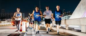 Mitten in Los Angeles. Dort ging die Mitlaufgelegenheit Freiberg im letzten Herbst gemeinsam laufen. Am Sonntag waren Läufer:innen in Berlin dabei.
