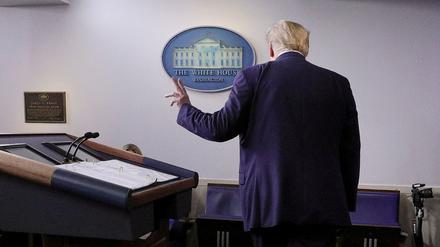 Donald Trump nach einer Pressekonferenz im Weißen Haus (Archivbild von 2020)