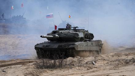 Viel Arbeit für Rheinmetall. Leopard-2-Panzer, die vom Westen geliefert werden, müssen in der Ukraine gewartet werden.