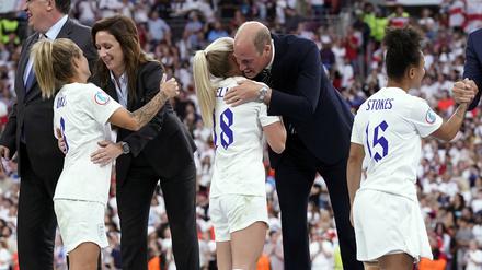 Bei der UEFA-Frauen-Europameisterschaft 2022 trugen die Engländerinnen noch weiße Hosen.